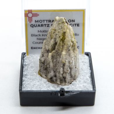 Mottramite on Quartz ps. Calcite