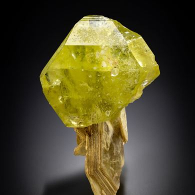 Brazilianite with Muscovite