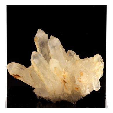 Quartz. 735.0 ct.