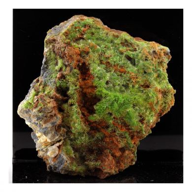 Pyromorphite. 1454.5 ct.