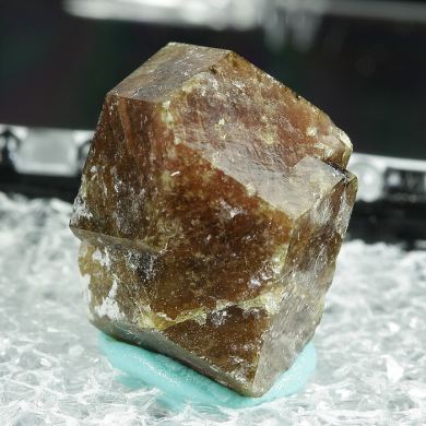 Grossular garnet