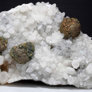 Chalcopyrite on Quartz