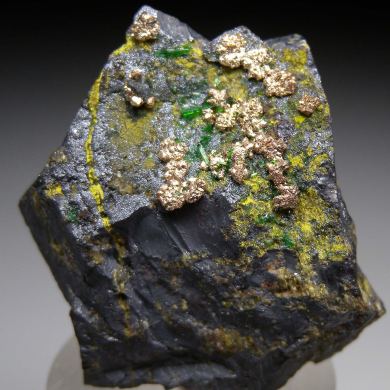 Silver, Zincolivenite, Ferrilotharmeyerite