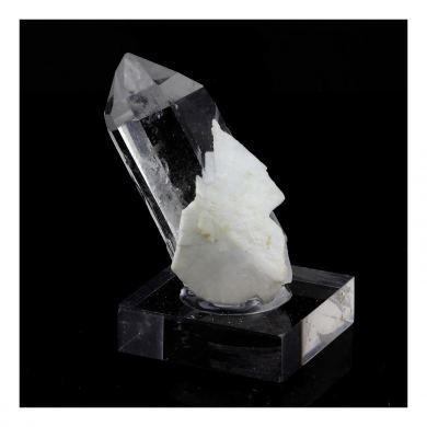 Quartz + Baryte. 47.01 ct.