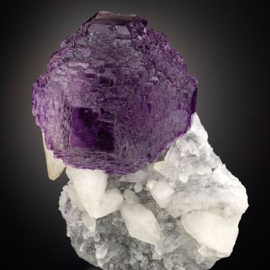 Fluorite on Quartz and Calcite