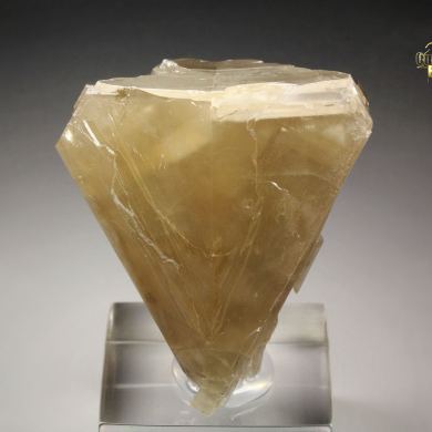 twinned CERUSSITE