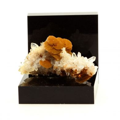 Siderite, Quartz, Pyrite.