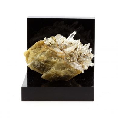 Siderite, Quartz, Pyrite.