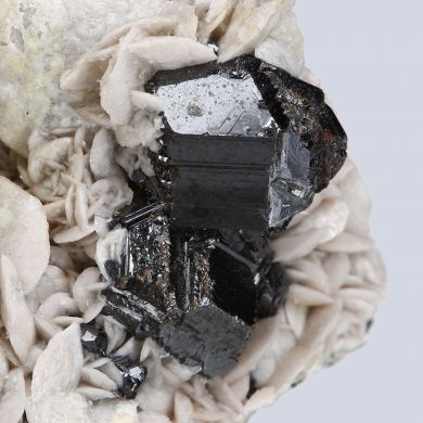 Sphalerite on Siderite