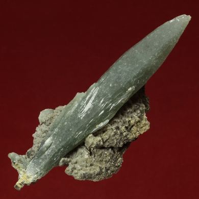 Quartz (var. Prase) on Calcite