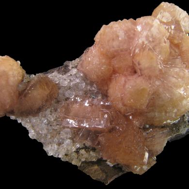 Olmiite on Calcite