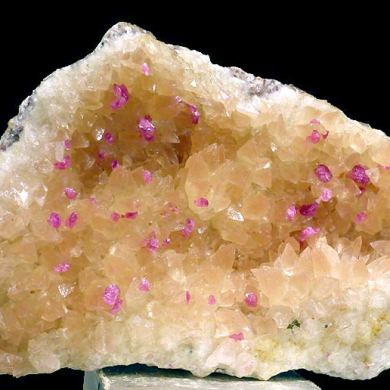 Roselite, calcite