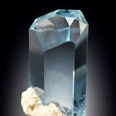 Beryl var. Aquamarine with Cleavelandite