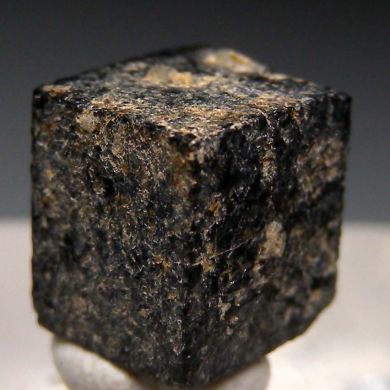 Lueshite