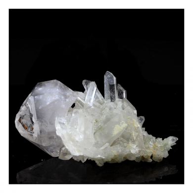 Quartz. 118.0 ct.