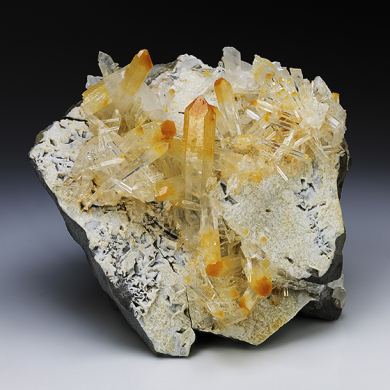 Quartz with Halloysite