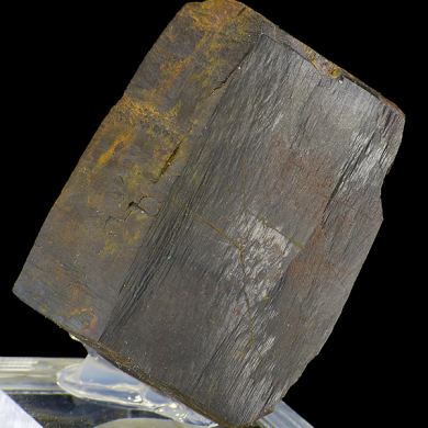 Goethite pseudomorph after pyrite CUBE