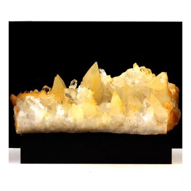 Quartz + Calcite. 1190.5 ct.