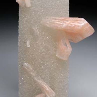 Stilbite on Quartz over Calcite