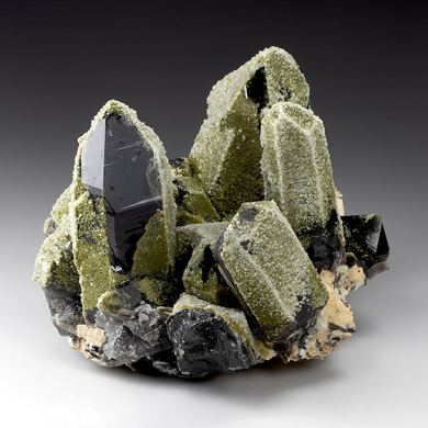 Quartz with Epidote, Microcline, Calcite