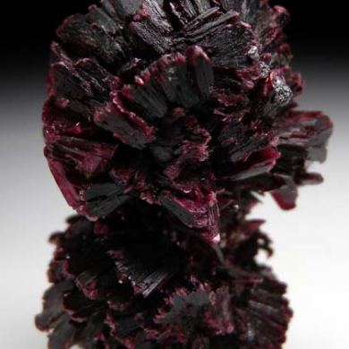 Erythrite