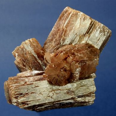 Aragonite ( cyclic twin )